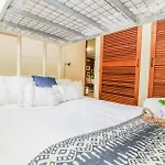 The Little House - Pet-Friendly Beach Cottage