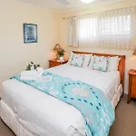 The Little House - Pet-Friendly Beach Cottage