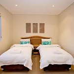 Kingfisher - Three-Bedroom Beachside Escape In Agnes Water, With Heated Communal Pool