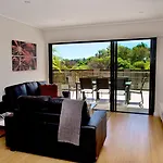 Kingfisher - Three-Bedroom Beachside Escape In Agnes Water, With Heated Communal Pool