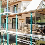 Banksia House - On Main Beach, Agnes Water