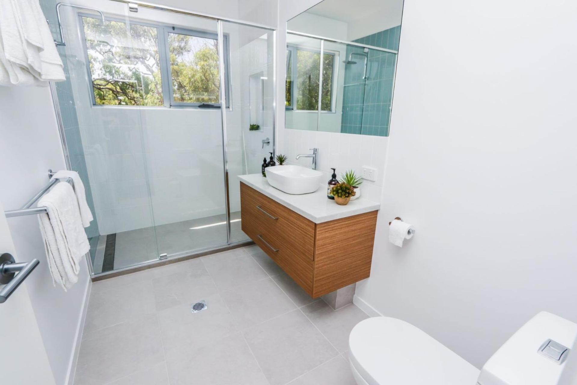 Corymbia House - Sunrise At 1770 Holiday home *
