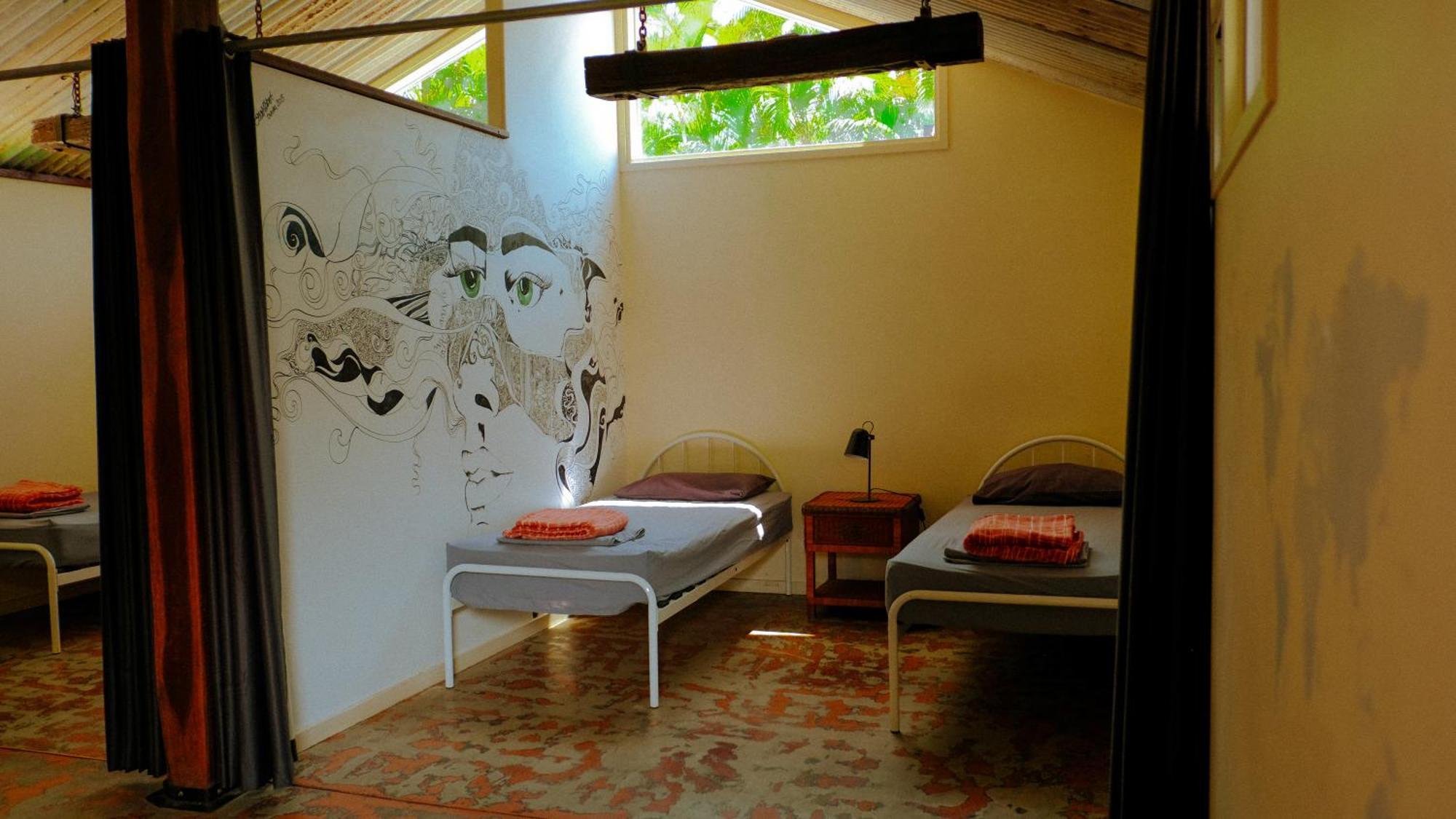 Hostel Backpackers At 1770