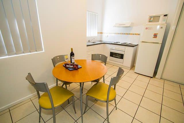 Breakaway - Bright And Breezy Studio With Communal Pool, Near Agnes Water Main Beach Agnes Water