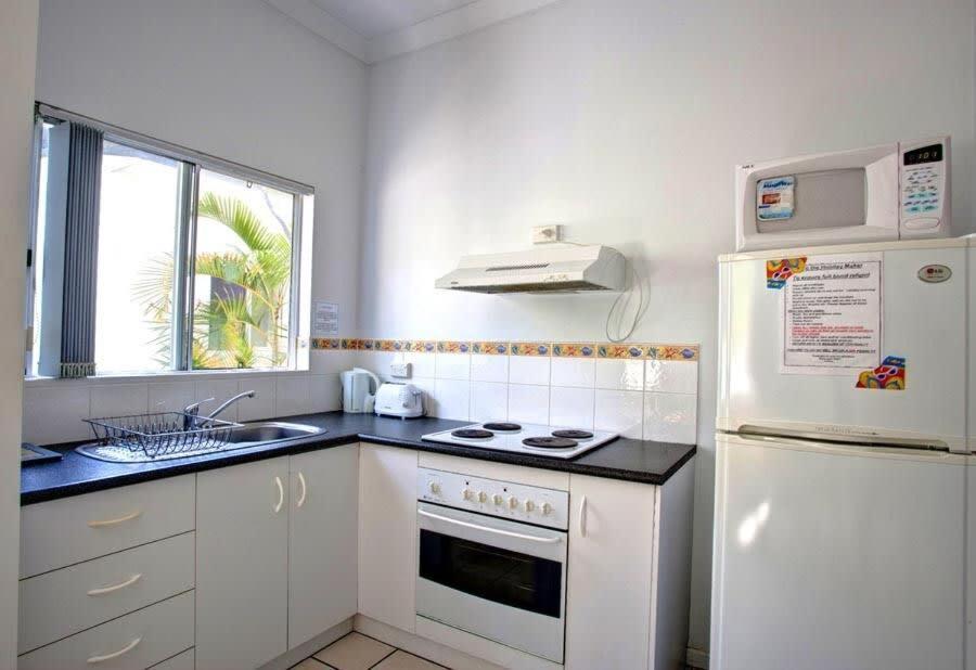 Breakaway - Bright And Breezy Studio With Communal Pool, Near Agnes Water Main Beach * Agnes Water
