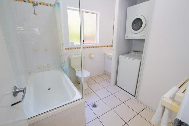 Breakaway - Bright And Breezy Studio With Communal Pool, Near Agnes Water Main Beach Apartment Agnes Water