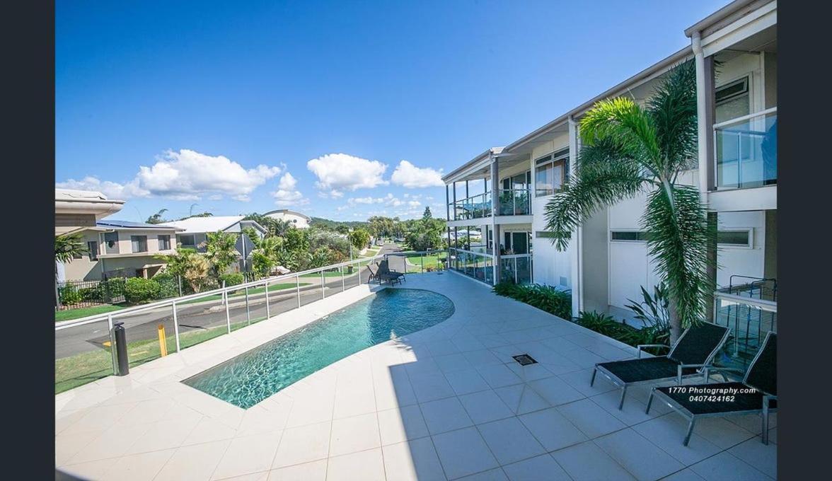 Seabreeze On Dolphin Apartment