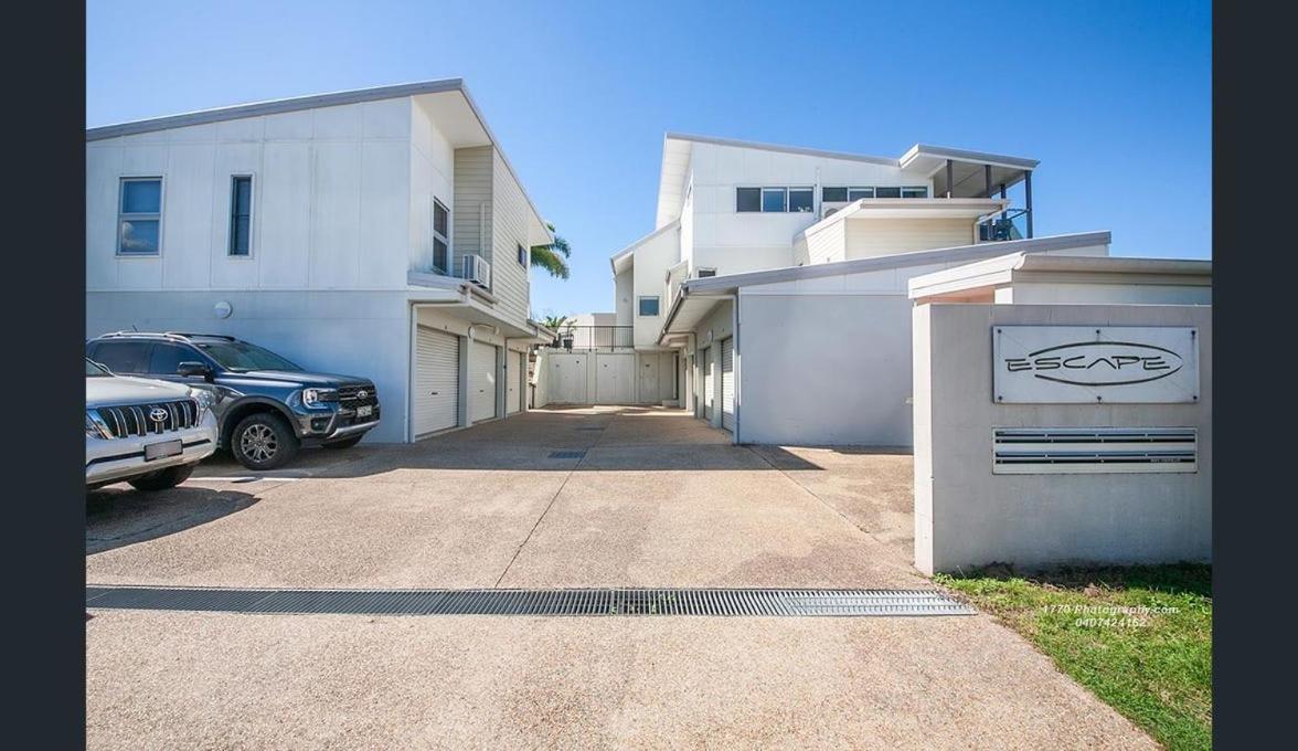 Seabreeze On Dolphin Apartment