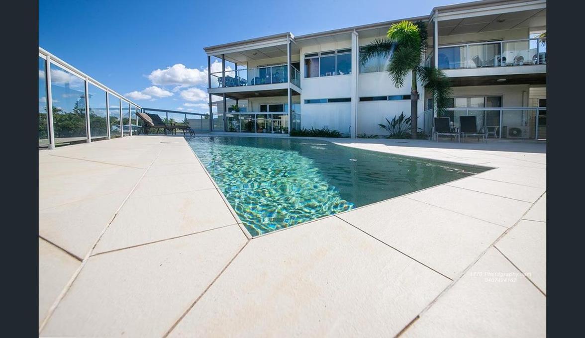 Seabreeze On Dolphin Apartment