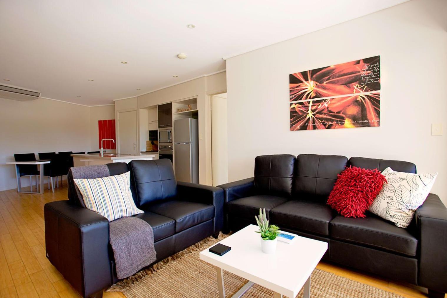 Kingfisher - Three-bedroom Beachside Escape In Agnes Water, With Heated Communal Pool Agnes Water