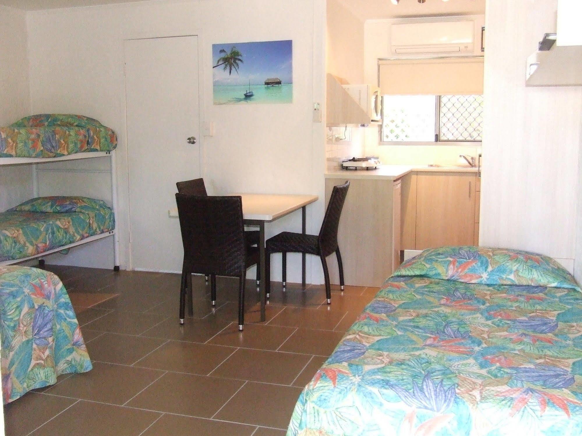 Mango Tree Motel 3*