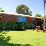 On Agnes Time - Large, 3-Bedroom, Coastal Home In Central Agnes Water, Short Walk To Stunning Main Beach