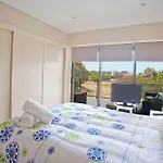Beach Karma - Three-Bedroom Beachside Escape With Heated Communal Pool In Agnes Water