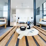 The Dune - 4 Bedroom With Private Pool - 100M To Beach