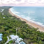 Ocean House - 4 Bedroom With Media Room & Private Pool - 100M To Beach