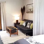 Forest Lodge: Little Villa