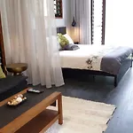 Forest Lodge: Little Villa