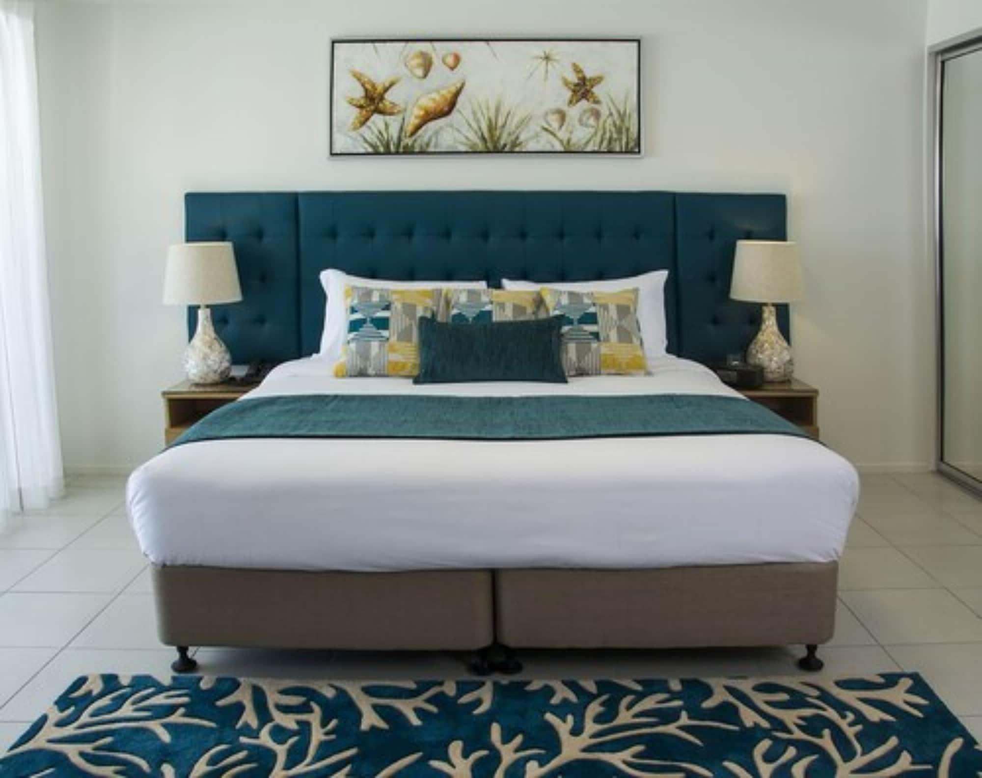 1770 Lagoons Official 4*