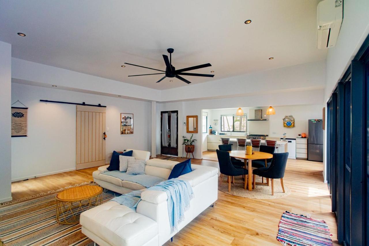 The Ohana Hut - Air Conditioned Walk To , Cafe Holiday home