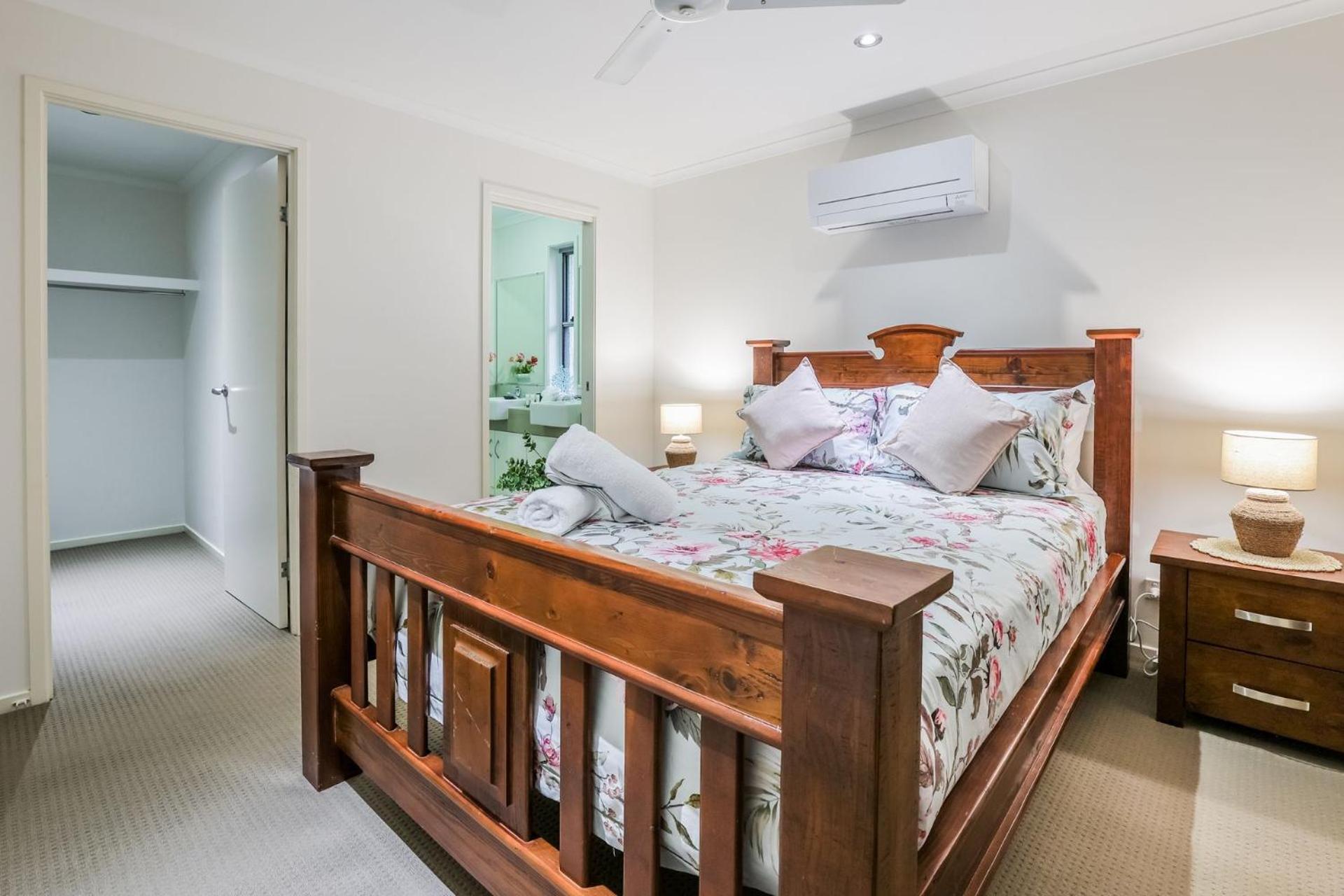 Sandy Burrows Holiday home