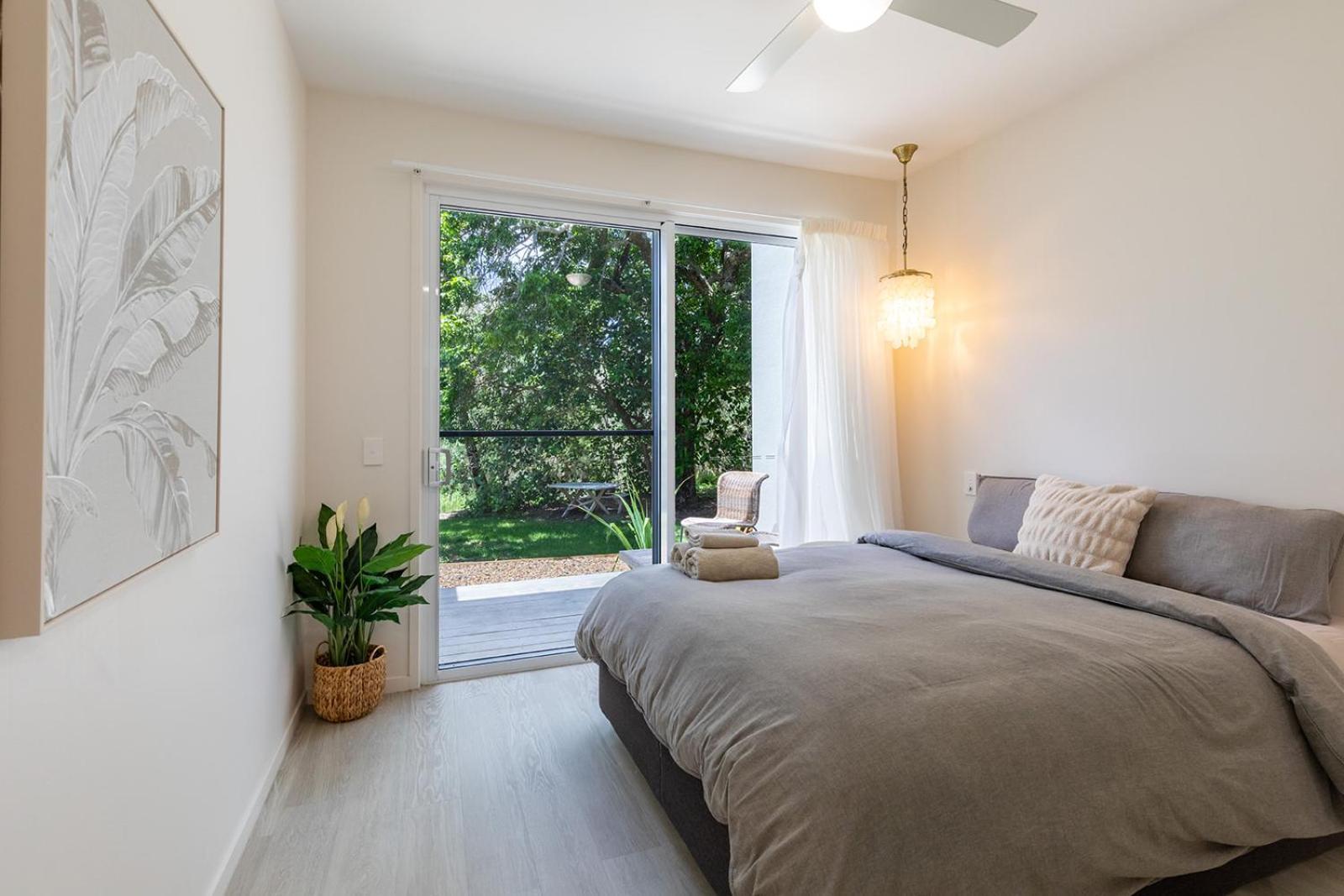 Holiday home Ocean House - 4 Bedroom With Media & Private Pool - 100m To Agnes Water