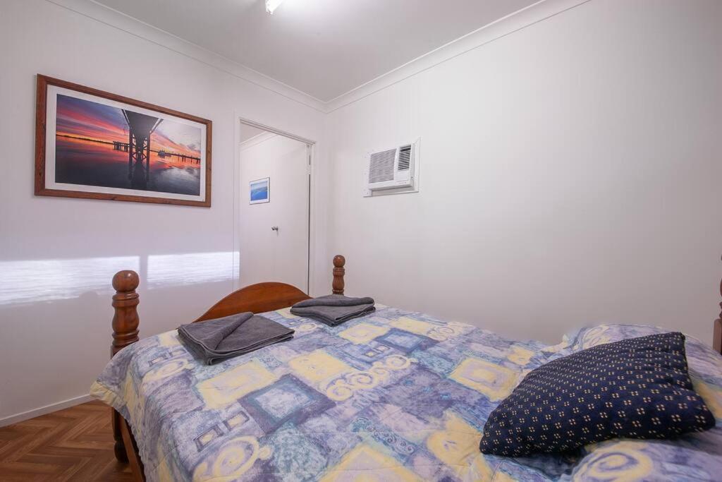 Apartment Kangaroo - Entire Cabin, 5mins To The