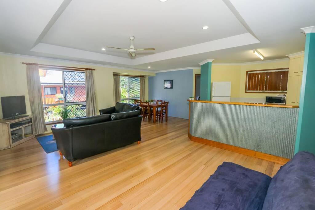 Mcleods - Three-Bedroom, Pet-Friendly Coastal Escape In Central Agnes Water