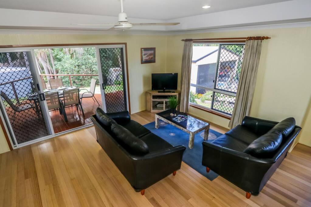 Mcleods - Three-Bedroom, Pet-Friendly Coastal Escape In Central Agnes Water * Agnes Water