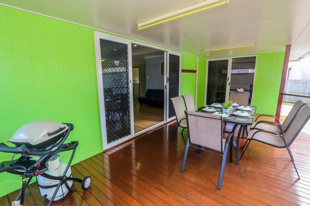 Mcleods - Three-Bedroom, Pet-Friendly Coastal Escape In Central Agnes Water Holiday home