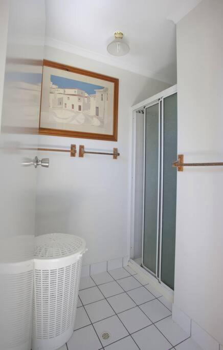 Holiday home On Agnes Time - Large, 3-bedroom, Coastal In Agnes Water, Short Walk To Stunning Main