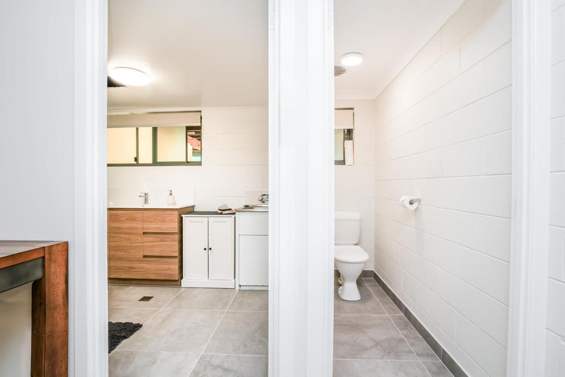 Holiday home Merindah - Four-bedroom Modern Pet-friendly In