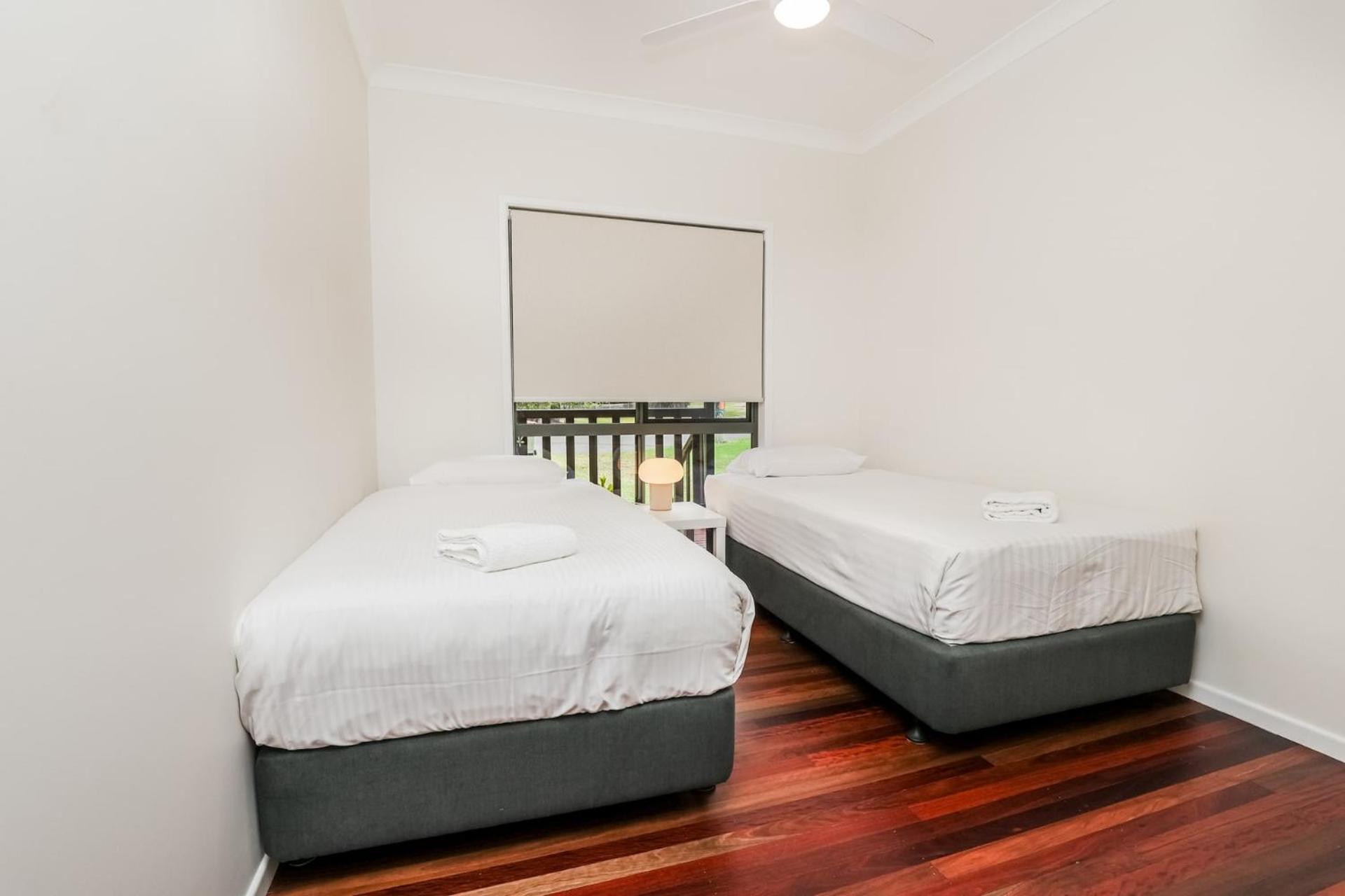 Holiday home Merindah - Four-bedroom Modern Pet-friendly In *