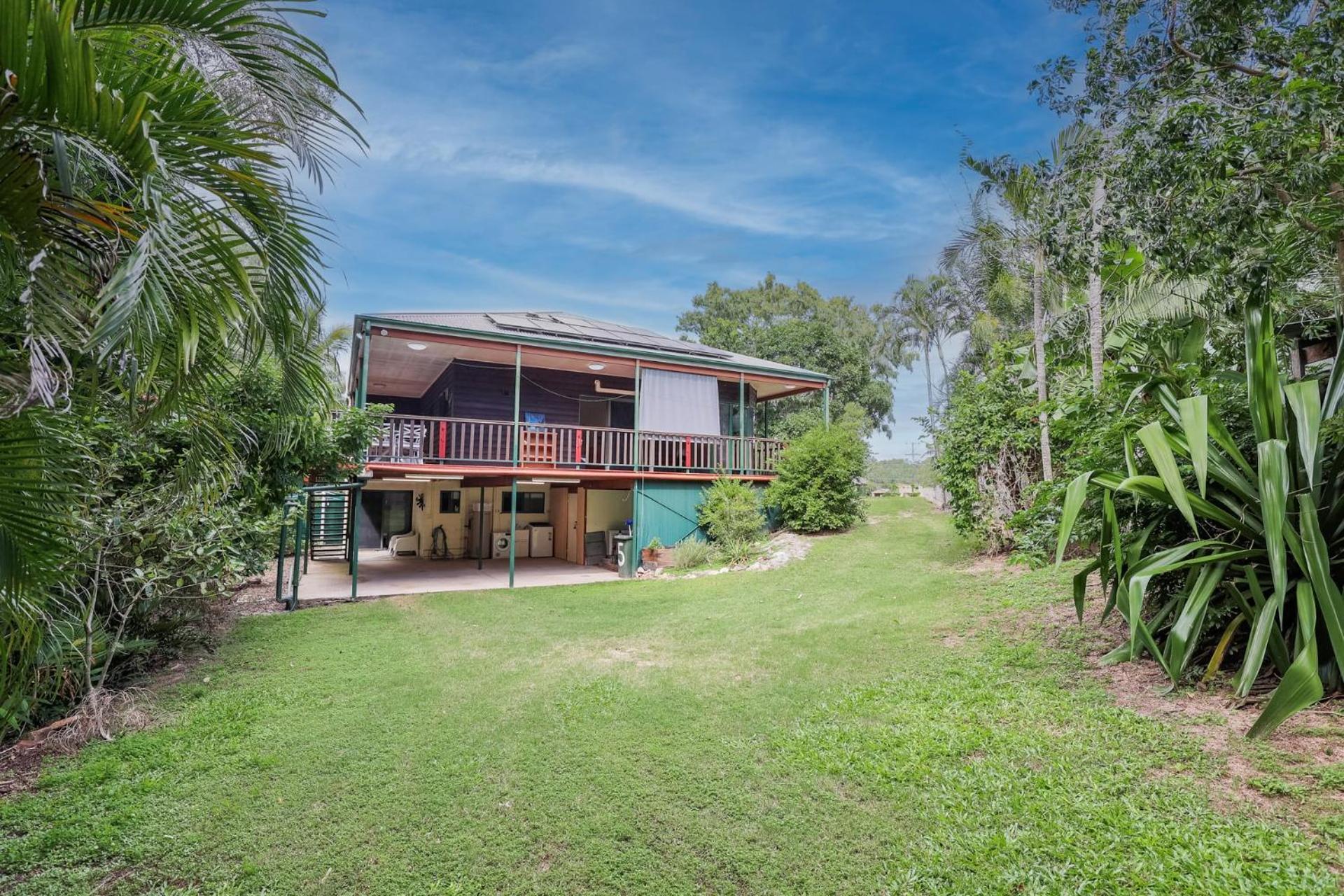 Holiday home Merindah - Four-bedroom Modern Pet-friendly In *