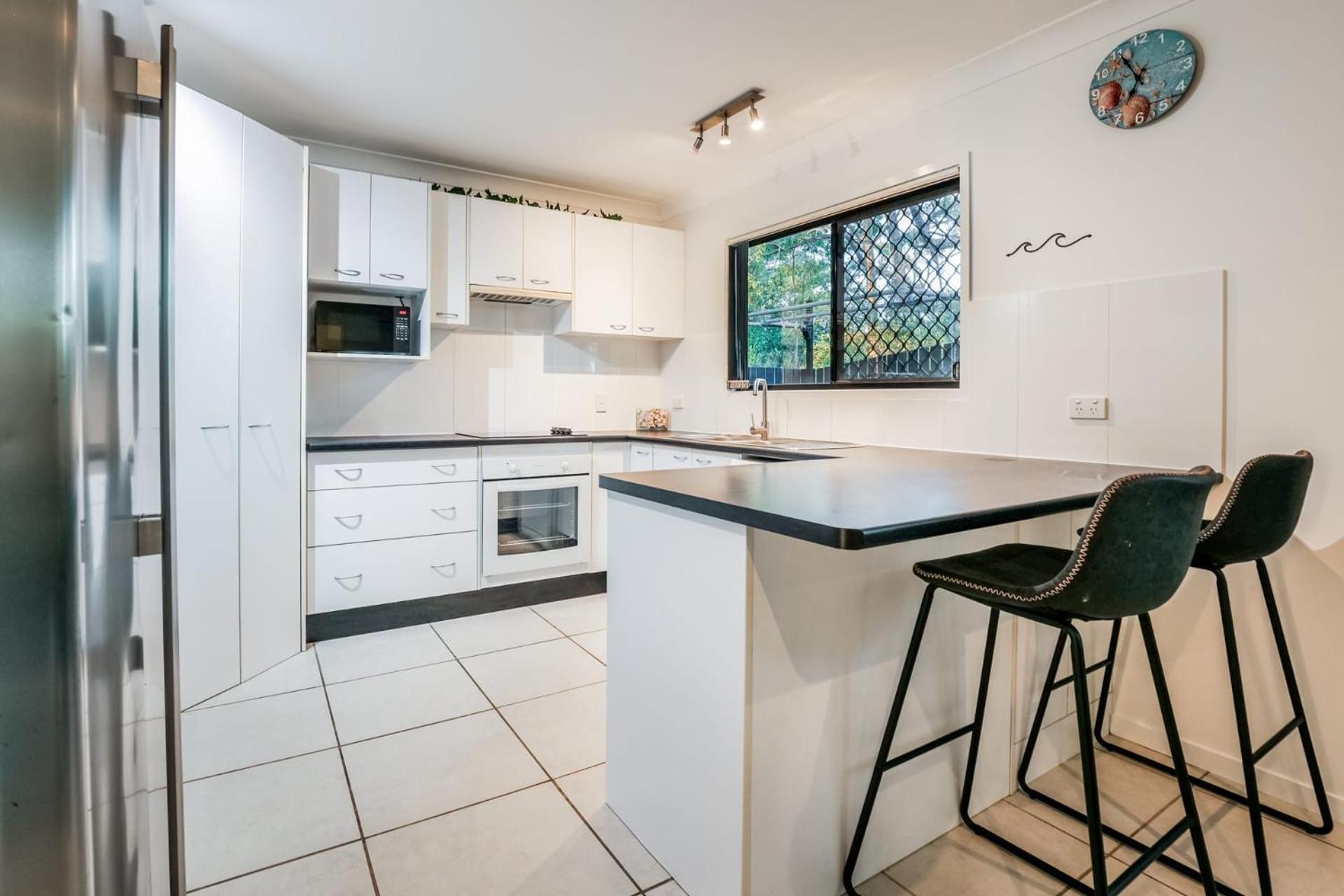 Holiday home Swell Life - Spacious 3-bedroom Retreat In