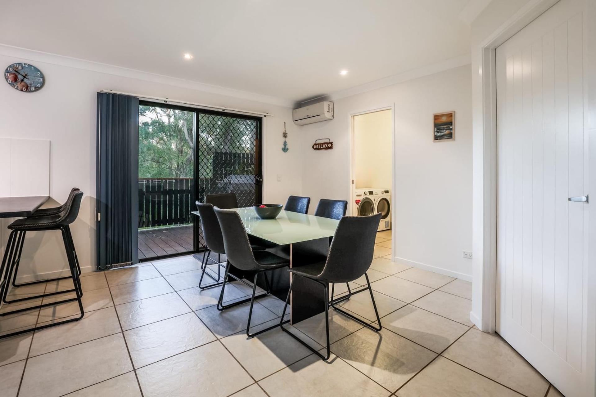 Swell Life - Spacious 3-bedroom Retreat In *