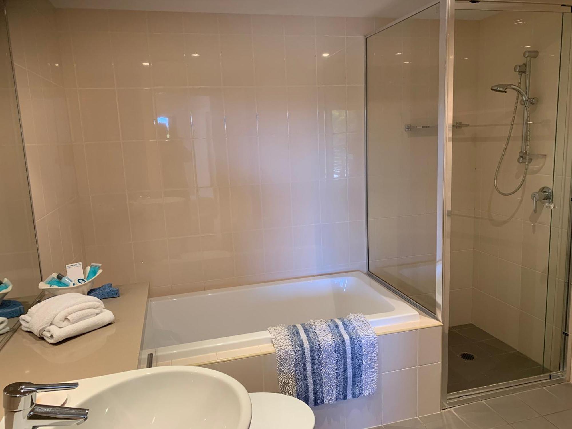Loka Santi 4 - Three-bedroom Beachside Escape In Agnes Water, With Heated Communal Pool Apartment Agnes Water