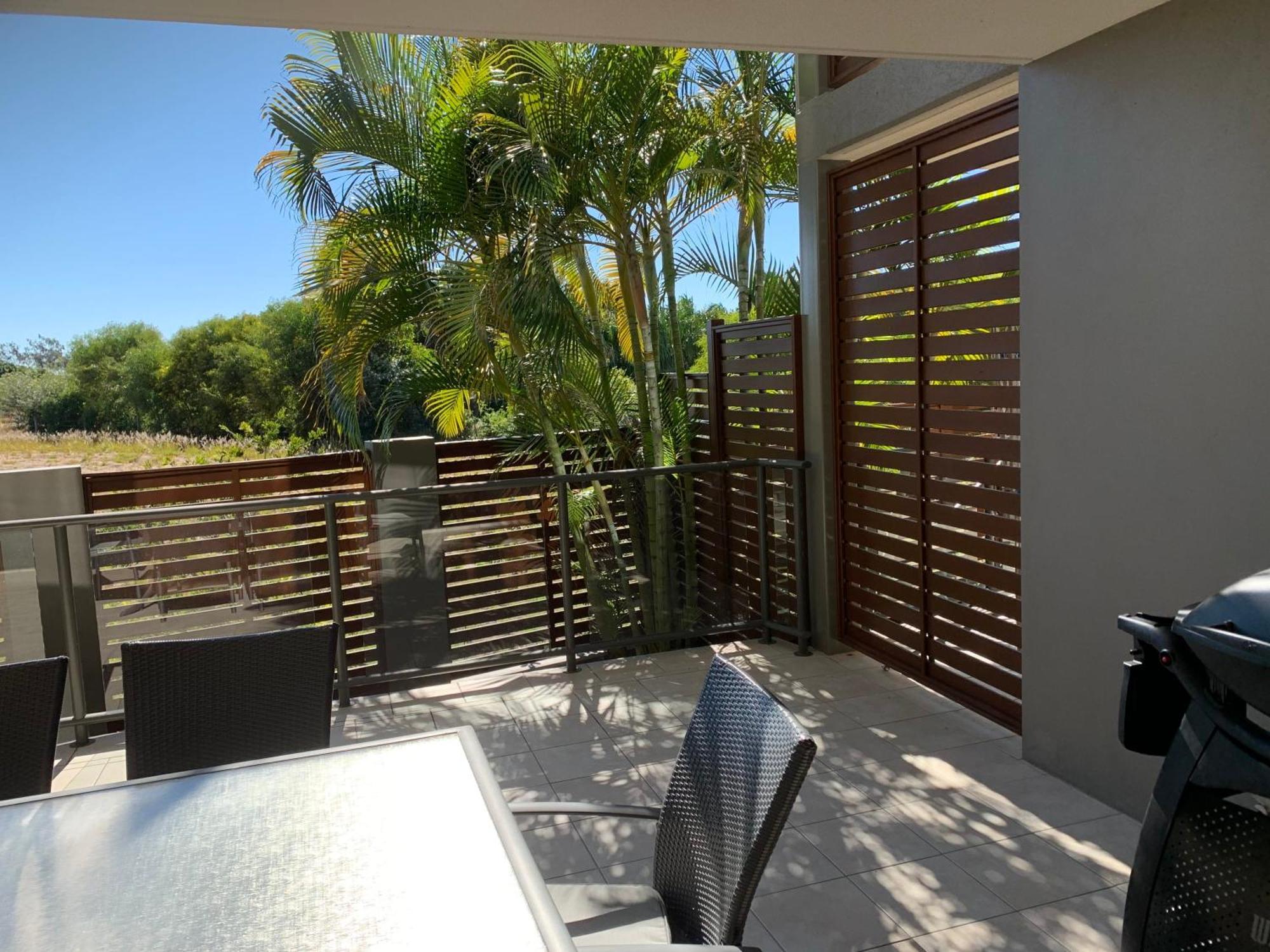 Apartment Loka Santi 4 - Three-bedroom Beachside Escape In Agnes Water, With Heated Communal Pool