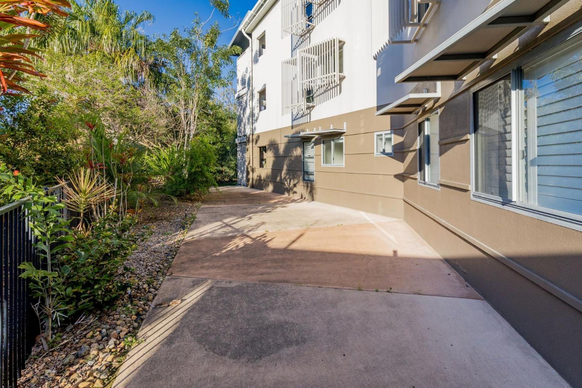 Apartment Pavillions 400 *