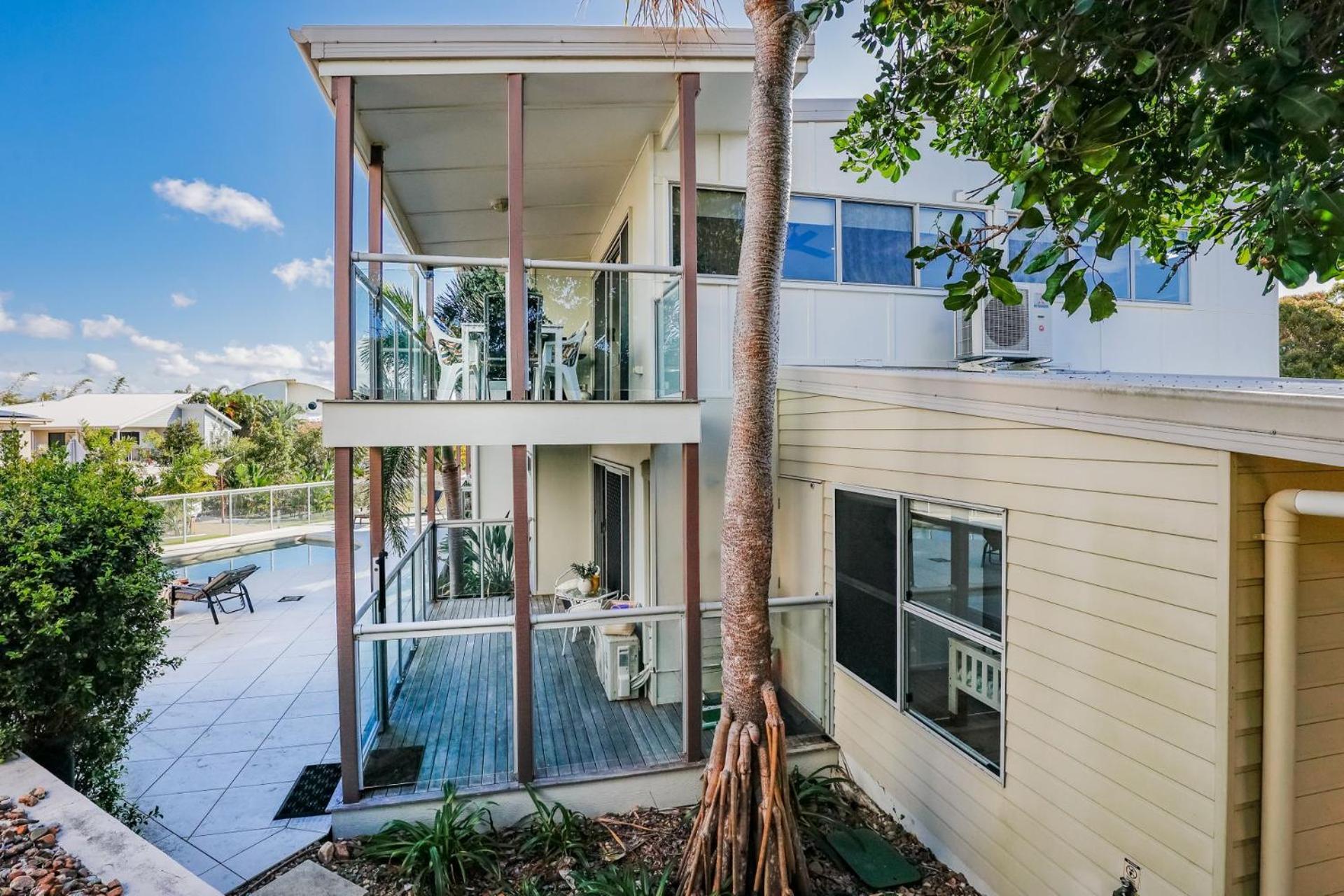 The Peace Pod Apartment