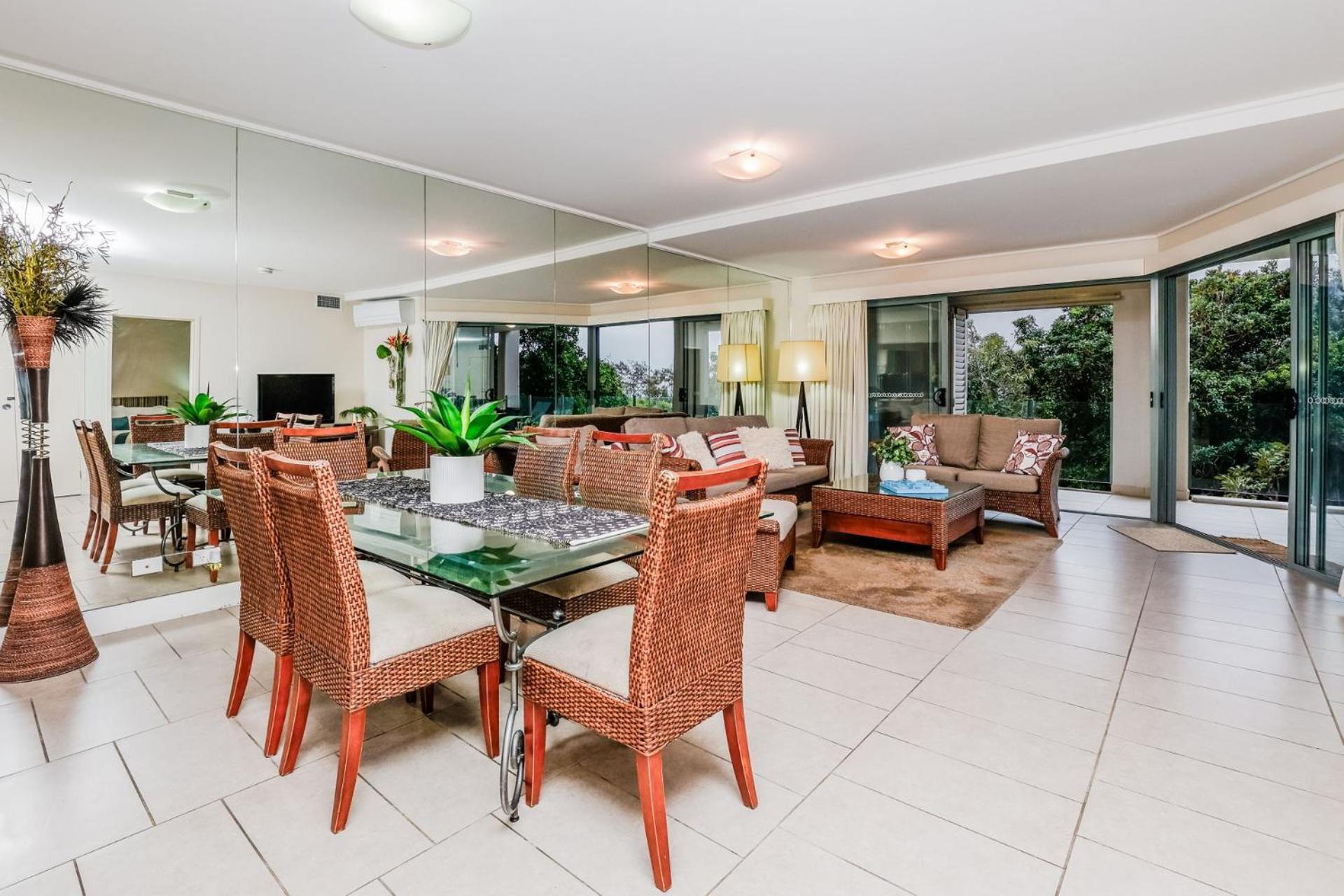 Apartment Pavillions 409
