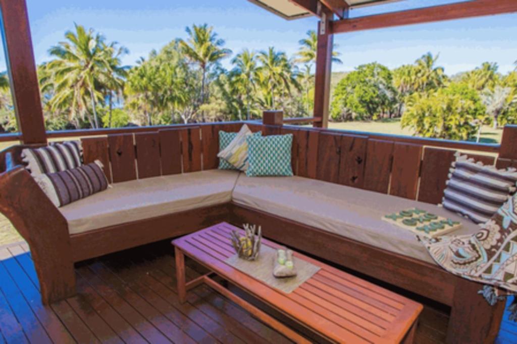 Seabreeze - 5 Bedroom W Pool Table - Beachfront * Agnes Water