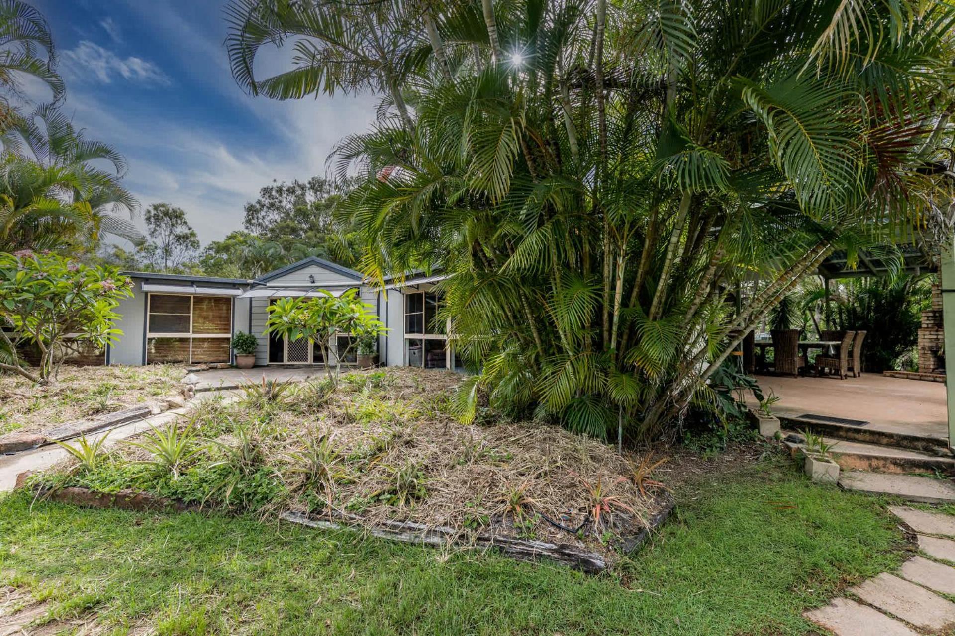 Dragon - Large Pet-friendly With Pool & Beautiful Bushland In Holiday home