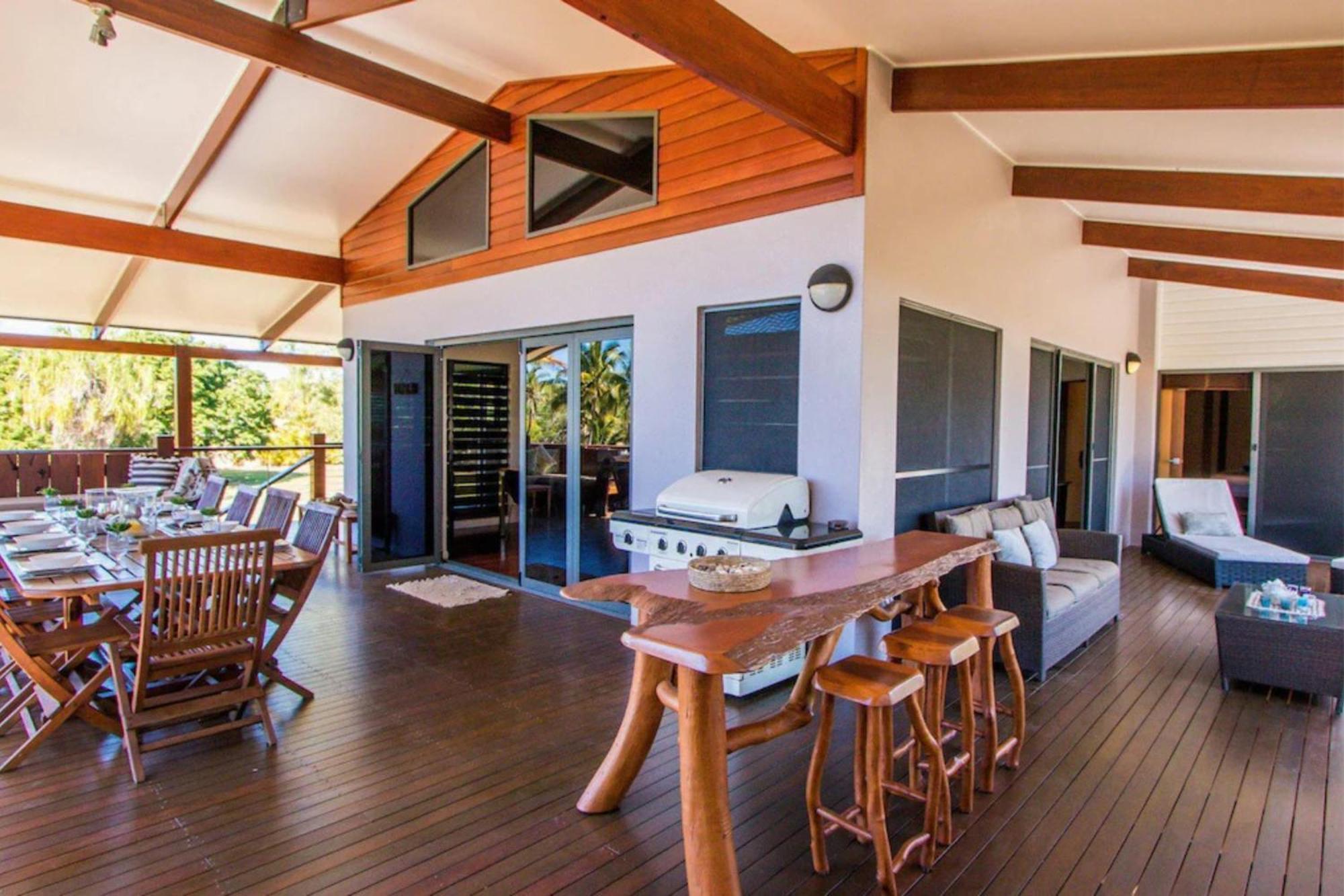 Seabreeze - 5 Bedroom W Pool Table - Beachfront
