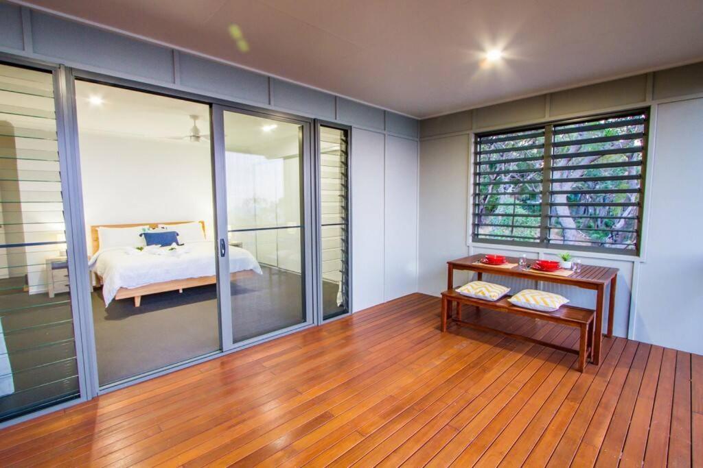 Finding Solace - Sunrise At 1770 Holiday home *
