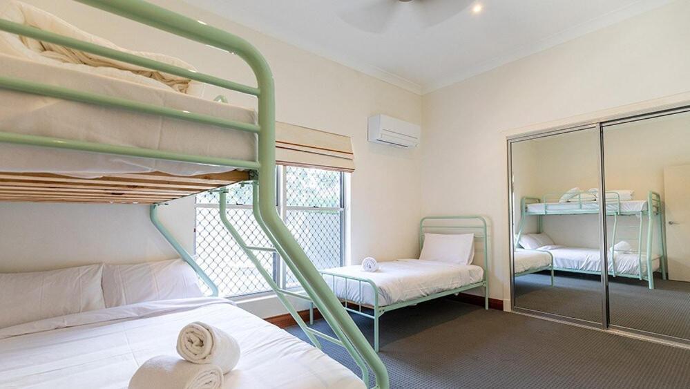 Barrier Reef Retreat - 2 Min To Holiday home