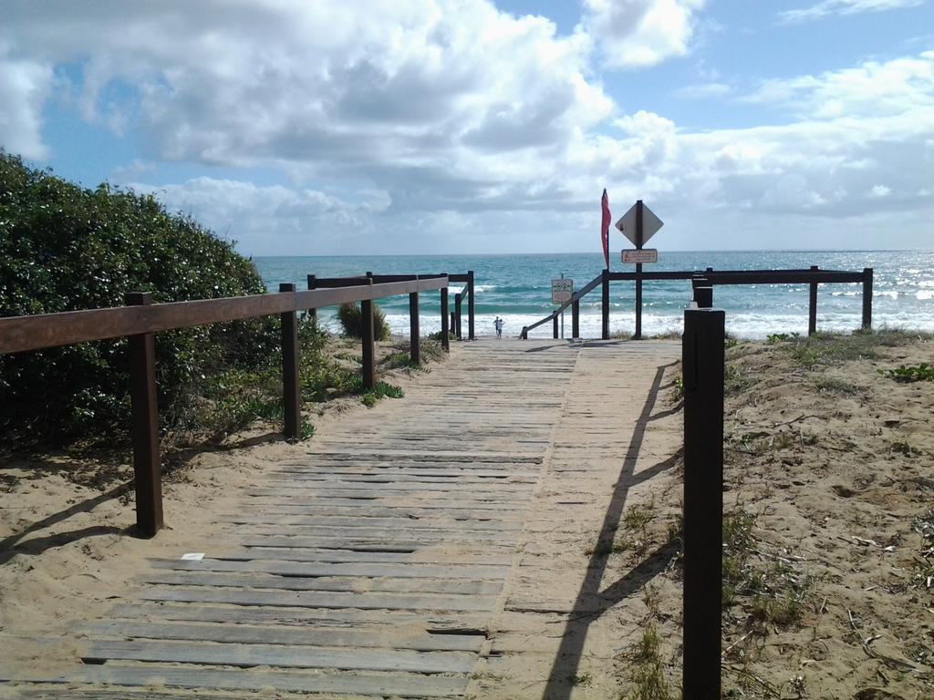 Asanti Surfing Beach *