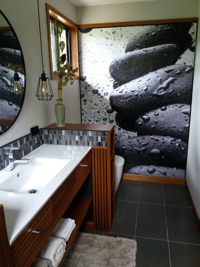 Forest Lodge: Little