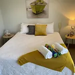 R & B\'S Bnb