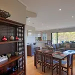 Loka Santi 10 - Beachfront Unit