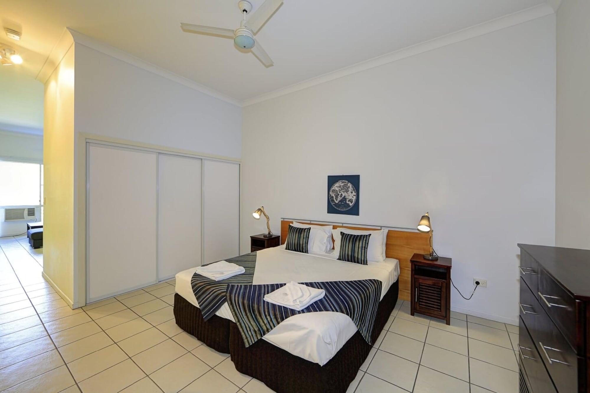 Aparthotel Sandcastles 1770 & 4*